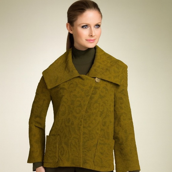 St. John Olive Scroll Tapestry Wool Blend Jacket - Picture 2 of 12